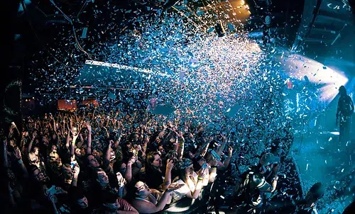 Chauvet Funfetti Confetti Canon an event-ready confetti launcher easy to use by single person perfect for concerts